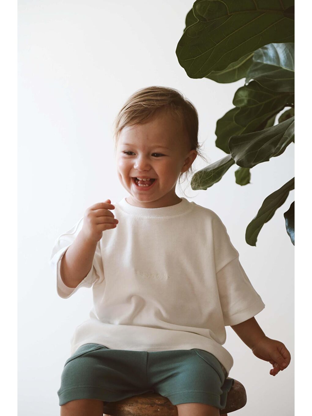 Beyaz Bisiklet Yaka Oversize T-shirt Bebek - Çocuk-4