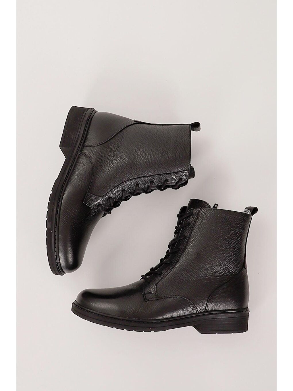 Siyah SİYAH  Hakiki Deri Yuvarlak Burun Kauçuk Taban Topuklu Fermuarlı Bağcıklı Kadın Günlük Postal Bot GD