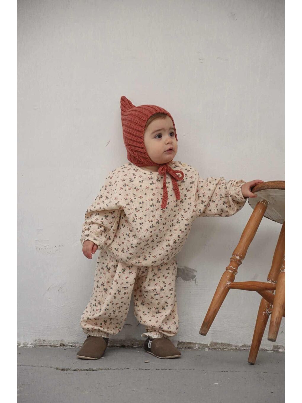 Bej Renkli Çiçek Baskılı Dantelli Şalvar Takım-2