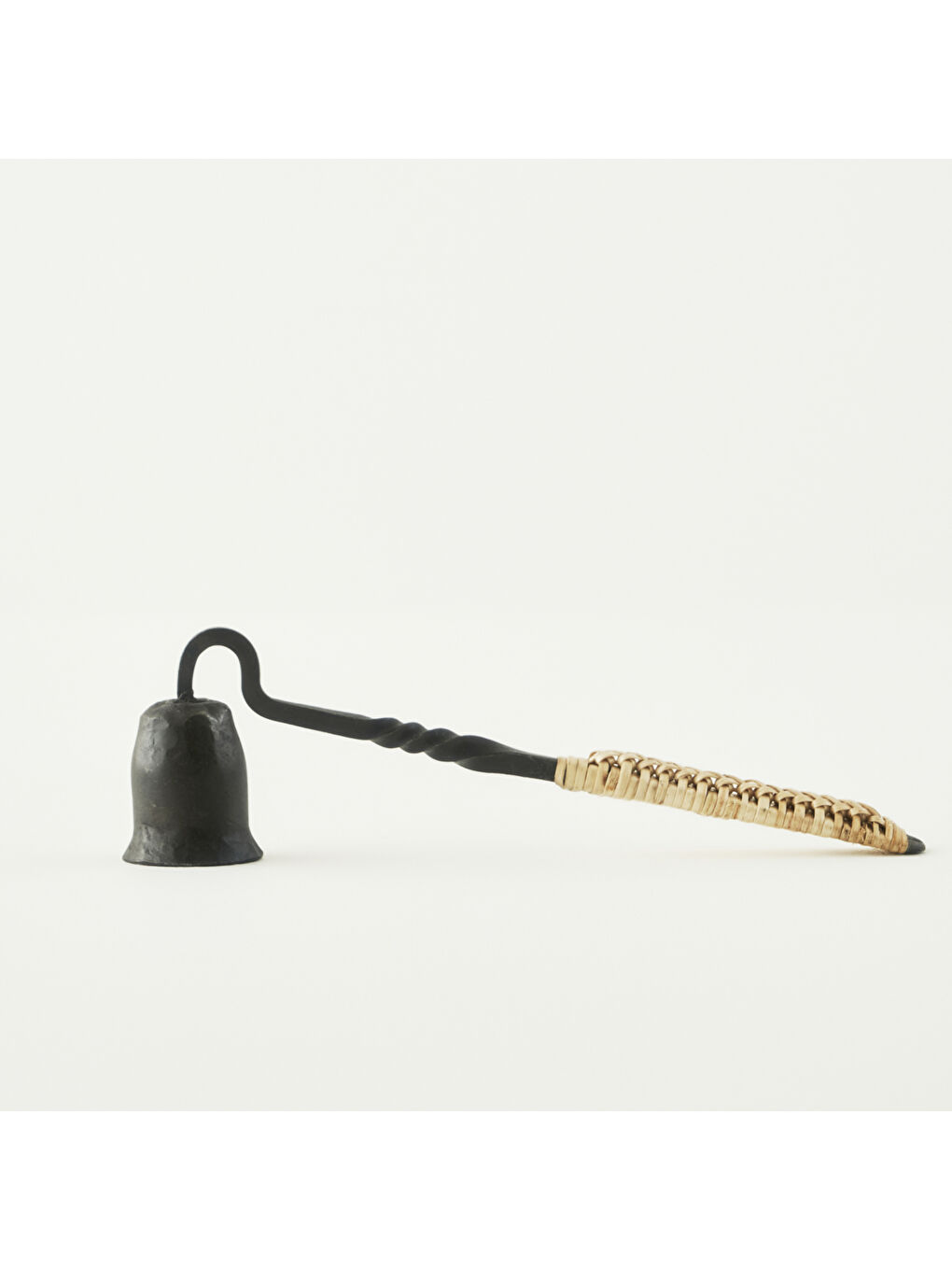 Varna Mum Söndürücü Siyah (22x6 cm)