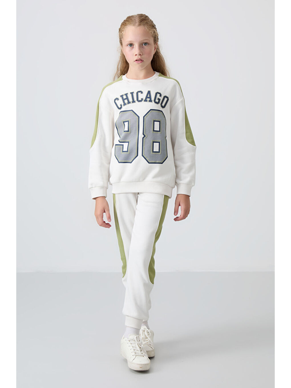 Ekru Pamuklu İçi Tüylü Yumuşak Dokulu Standart Fit Baskılı Kız Çocuk Eşofman Takım - 75170-2