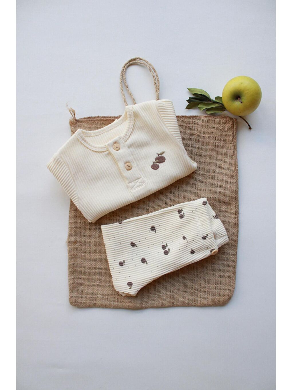 Ekru Elma Nakışlı Mona Serisi Uzun Kollu Body Tayt Set-8