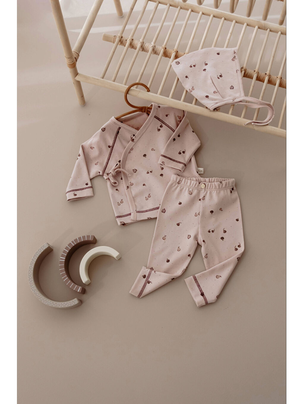 Bej Armut Baskılı Pure Hug Serisi Kruvaze 3'lü Takım-1