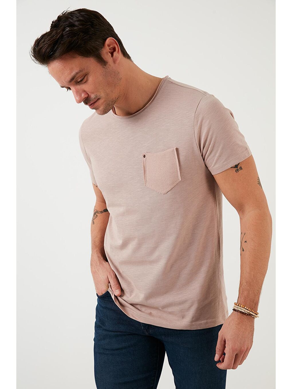 Bej % 100 Pamuklu Slim Fit Bisiklet Yaka Cepli Tişört 5902000-2