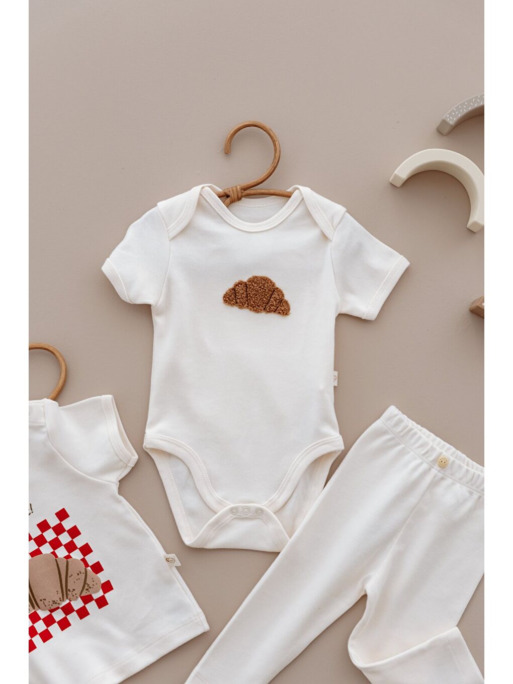 Ekru Kruvasan Serisi 3lü Set-7