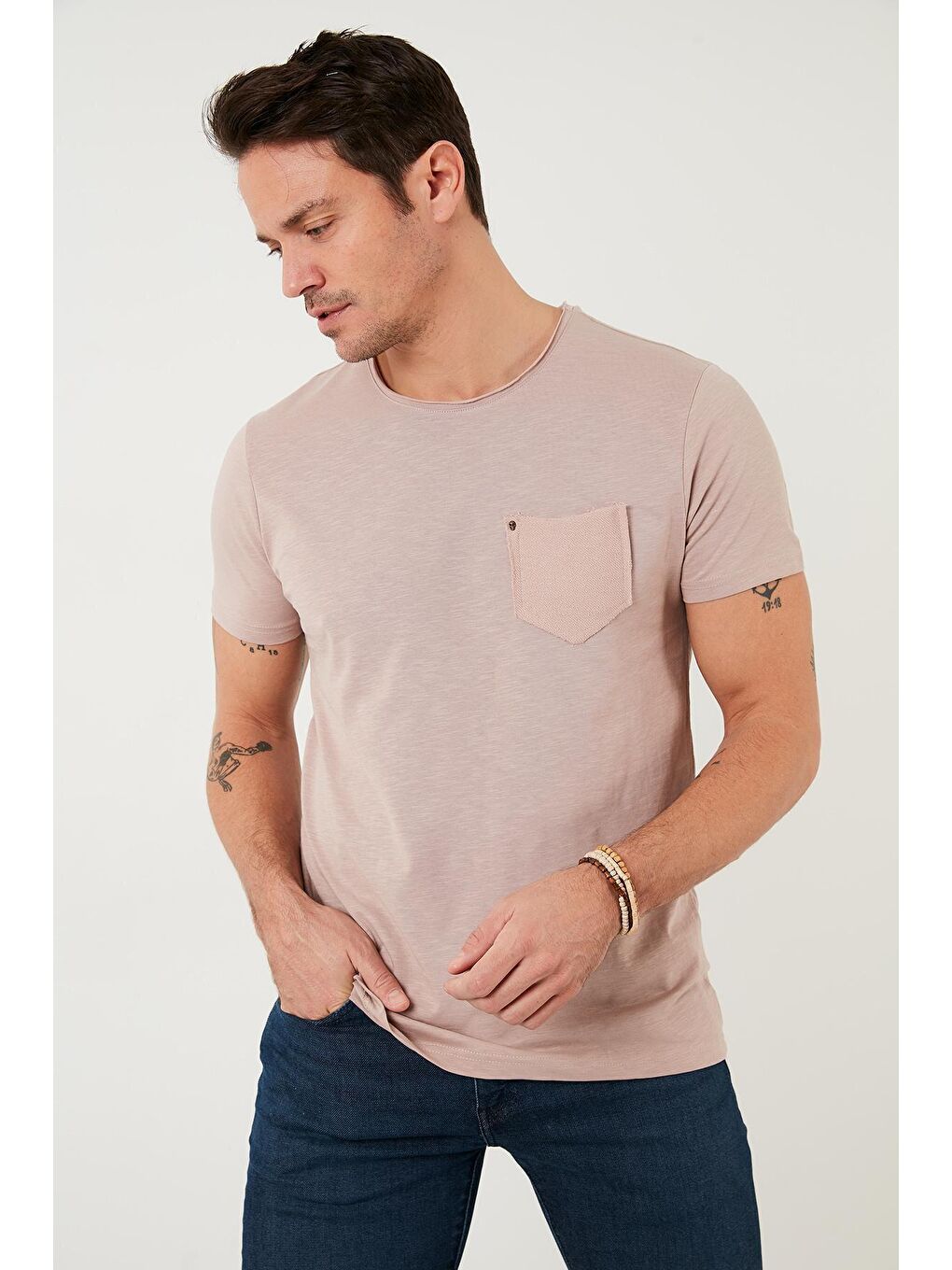 Bej % 100 Pamuklu Slim Fit Bisiklet Yaka Cepli Tişört 5902000-3