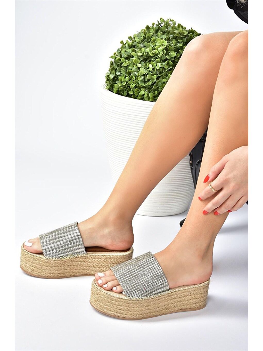 Gri M882201017 Gümüş Kadın Terlik-1