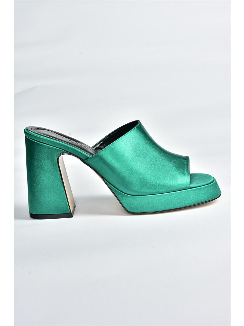 M570021204 Yeşil Kadın Terlik-4