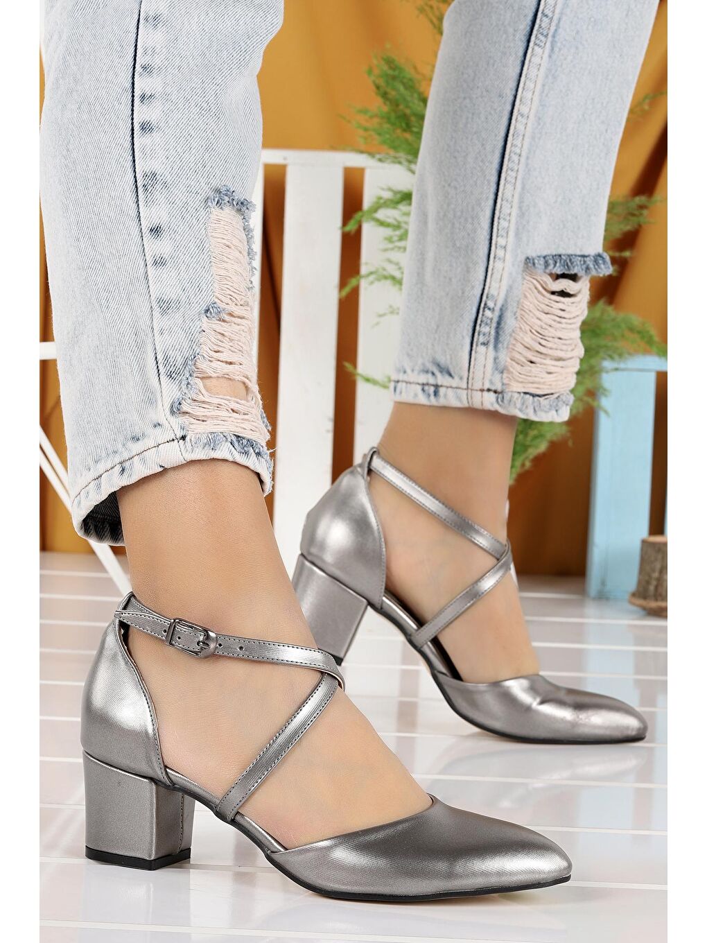 Bej Parlak 5 Cm Topuklu Kadın Ayakkabı 1990-120