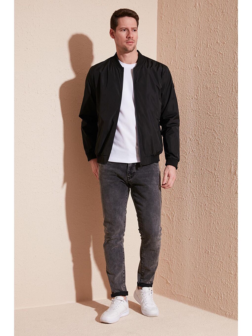 Siyah Slim Fit Fermuarlı Kolej Yaka Bomber İnce Mont 497TEKER-1