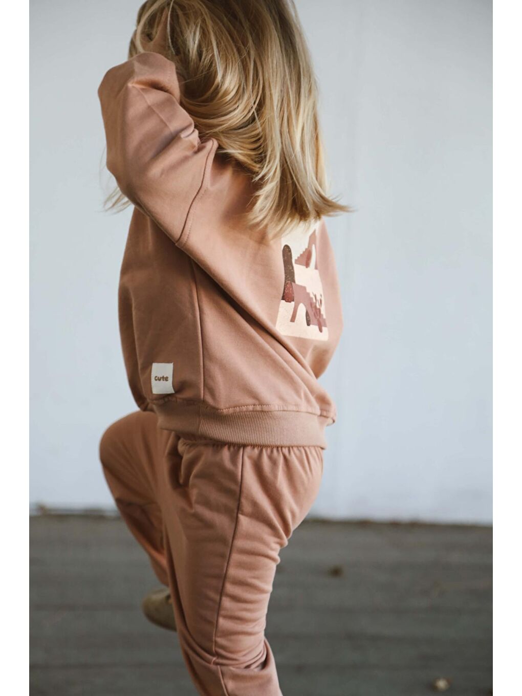 Kahverengi Sütlü Kahve Sırt Baskılı Mevsimlik Eşofman Takımı-6