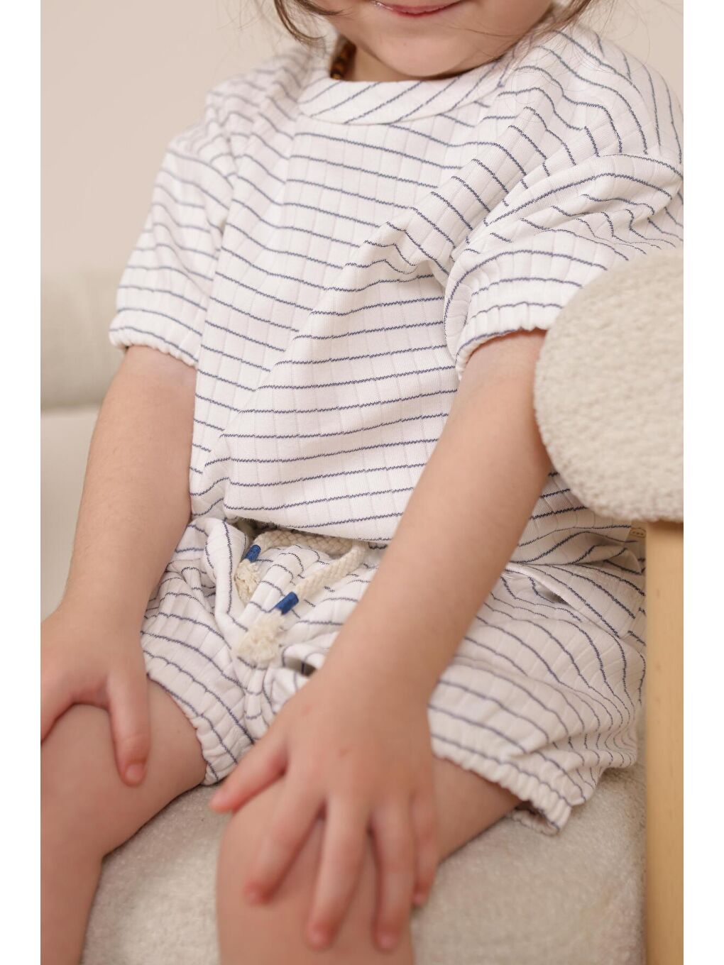 Ekru İndigo Çizgili Lastikli T shirt Şort Takım-3