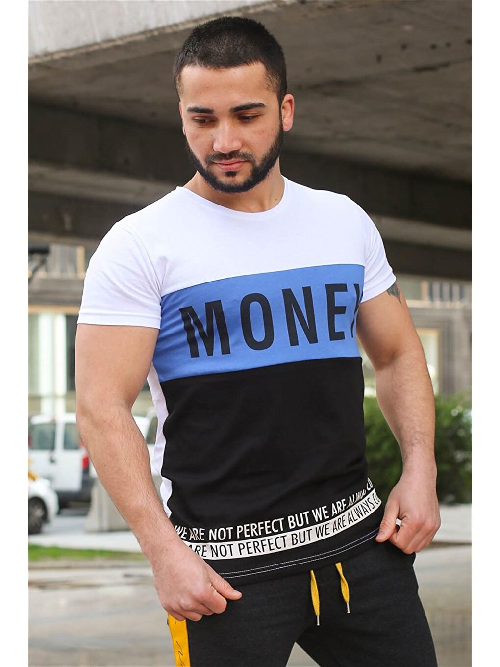 Renk Bloklu Yazı Detaylı Beyaz %100 Pamuk Tişört 3077-1