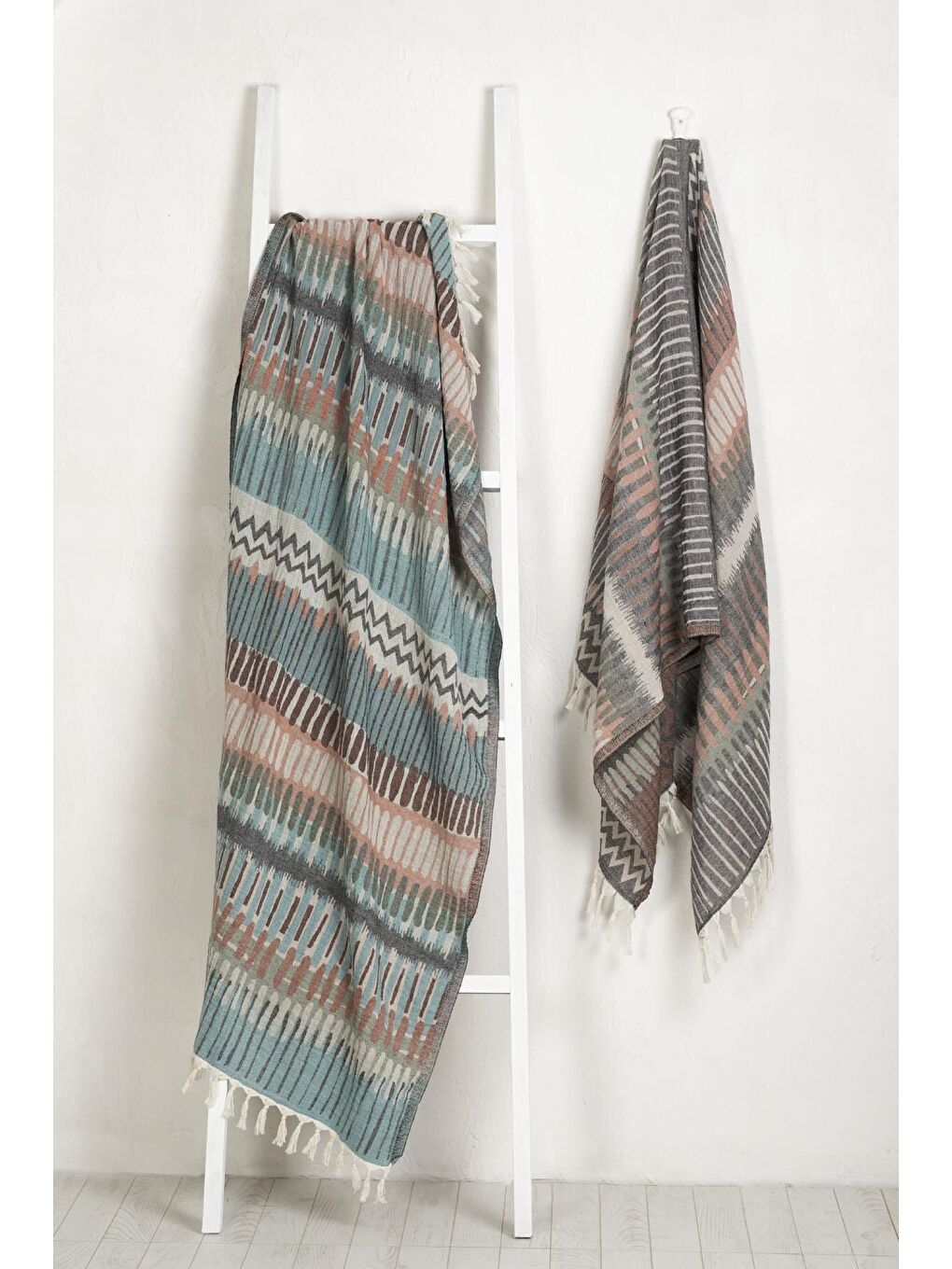 Yeşil Mayra Peştemal %100 Organik Pamuk Jakarlı 90x180 Cm-1