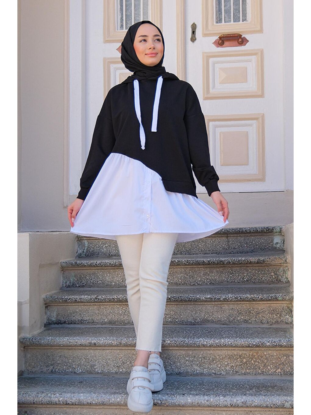 Kadın Kapüşonlu Tunik Siyah-1