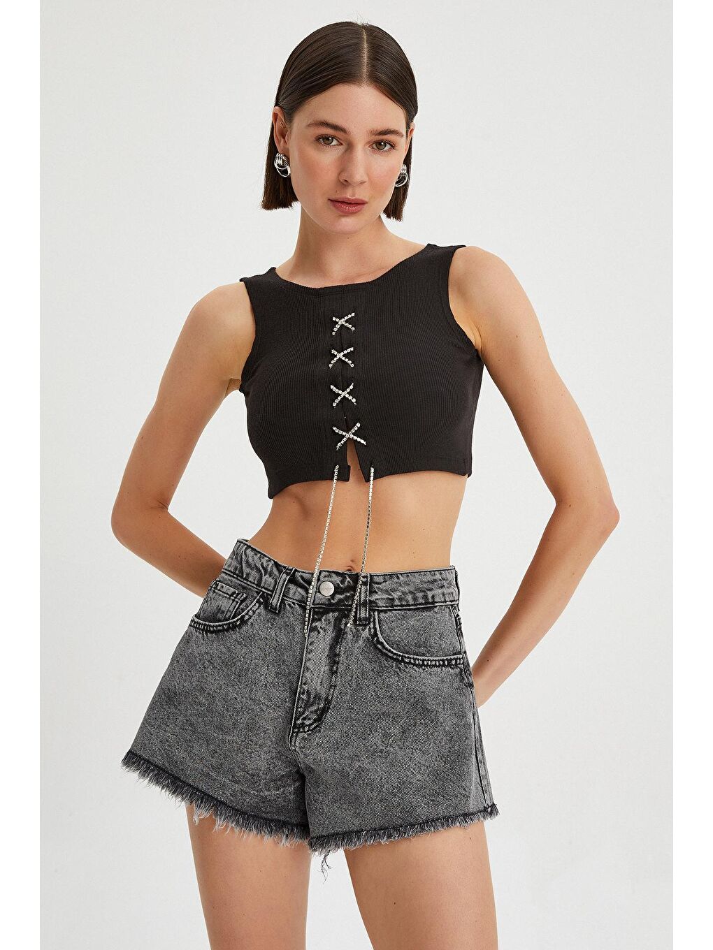 Siyah Kadın Ön Zincir Bağlama Kolsuz Crop Body-2