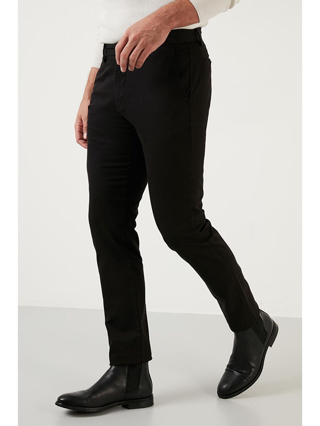 Siyah Pamuklu Normal Bel Slim Fit Boru Paça Erkek Pantolon 216MILANO-2