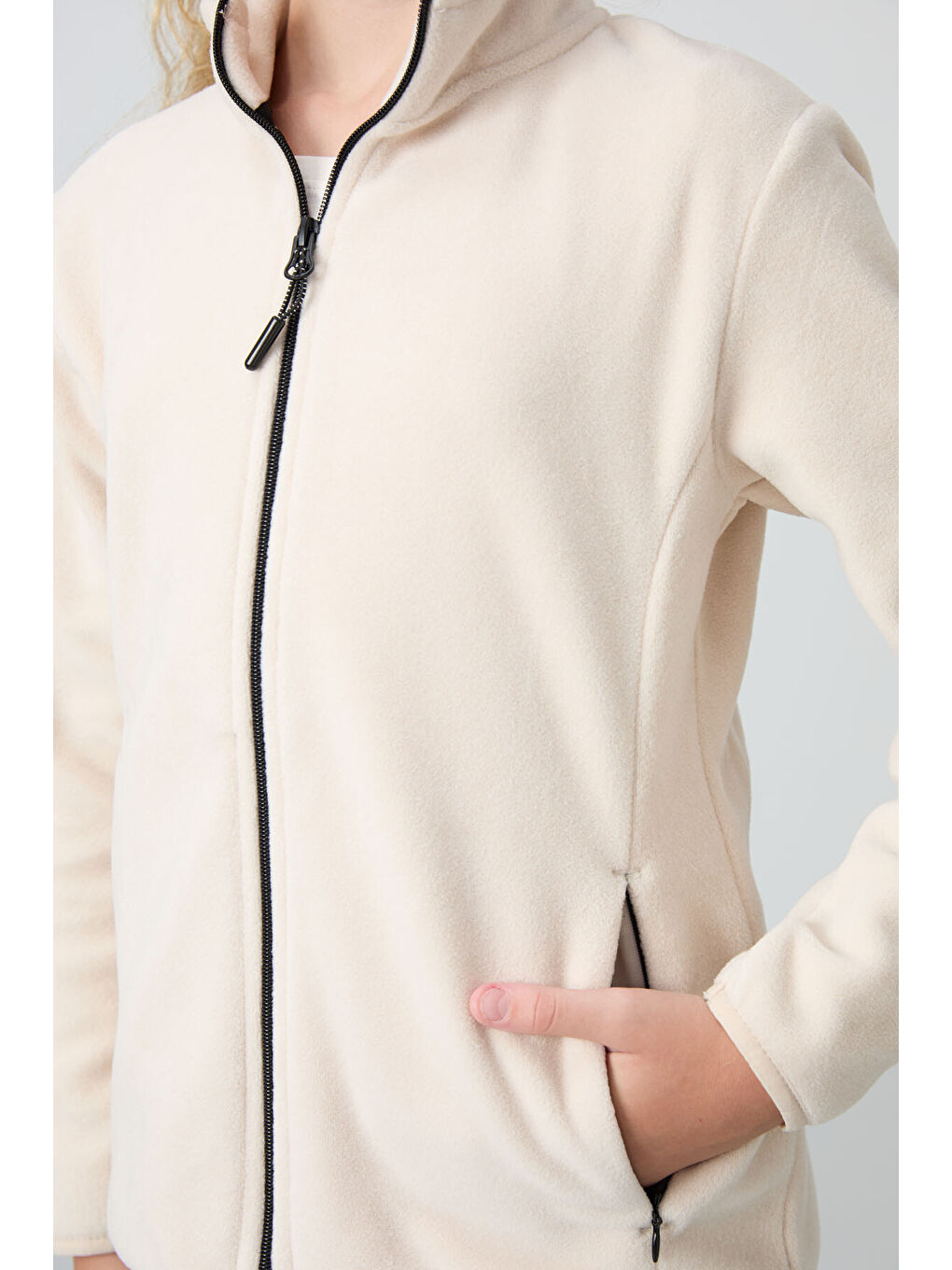 Bej Kalın Yumuşak Dokulu Standart Fit Nakışlı Polar Kız Çocuk Sweatshirt - 75154-2