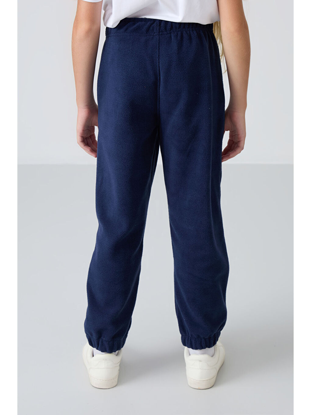 İndigo Kalın Yumuşak Dokulu Standart Fit Nakışlı Polar Kız Çocuk Eşofman Alt - 75155-4