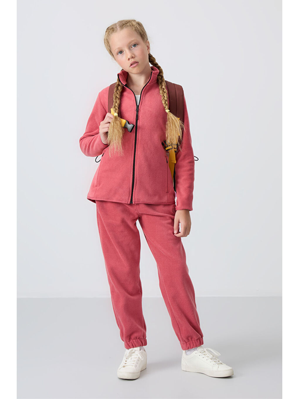 Kırmızı Yaban Gülü Kalın Yumuşak Dokulu Standart Fit Nakışlı Polar Kız Çocuk Sweatshirt - 75154-3