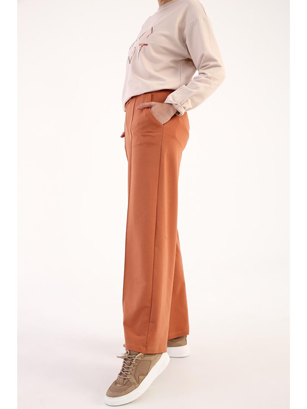 Kahverengi Kiremit Çimalı Cepli Bol Paça Eşofman Altı-4