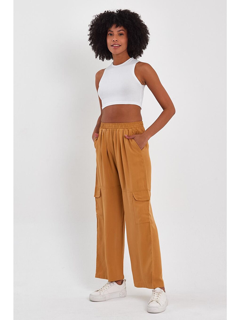 Sarı Kadın Beli Lastikli Kargo Cepli Düz Paça Pantolon-1