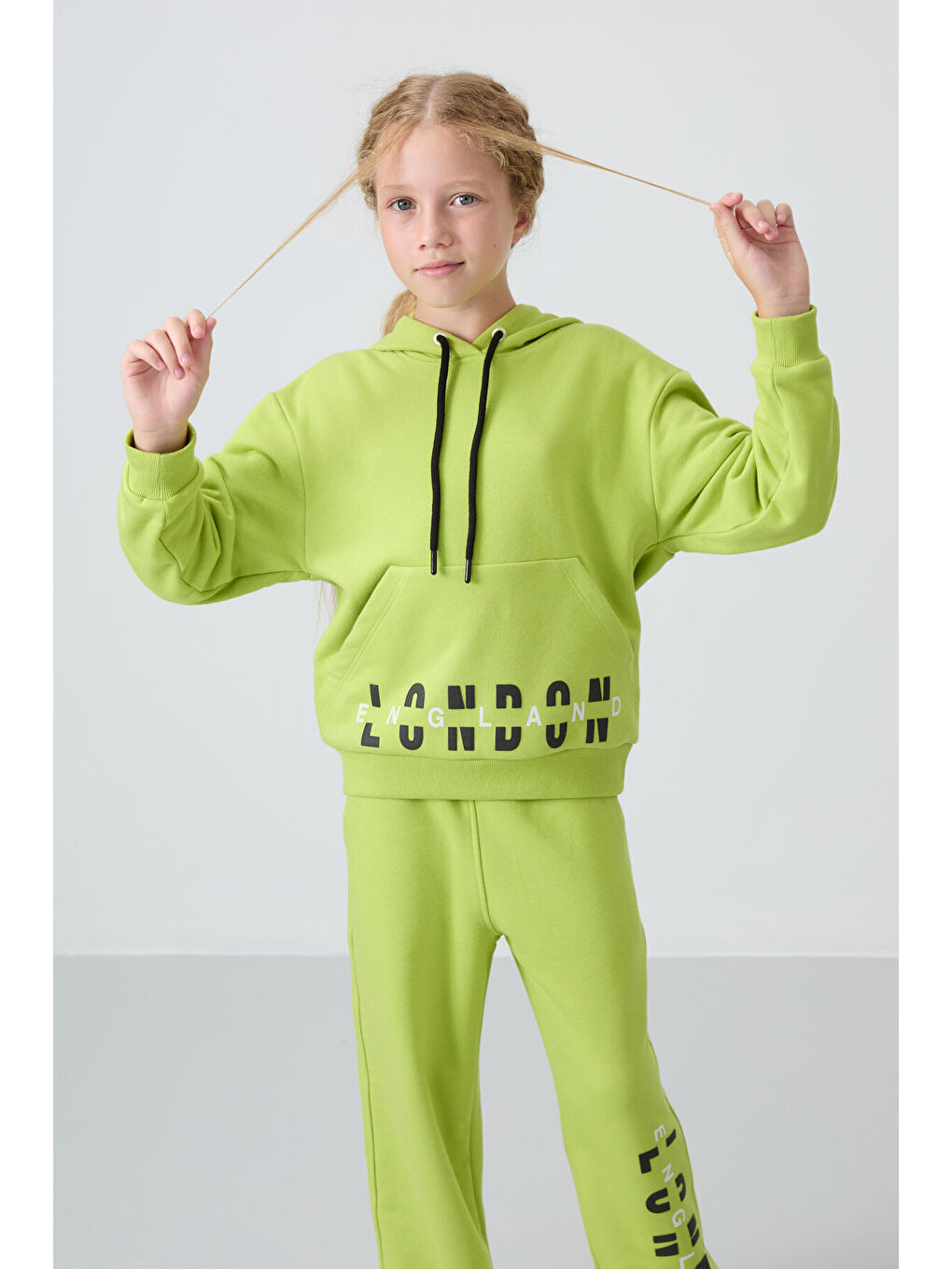 Lime Yeşil Pamuklu İçi Tüylü Yumuşak Dokulu Oversize Baskılı Kız Çocuk Eşofman Takım - 75147-1