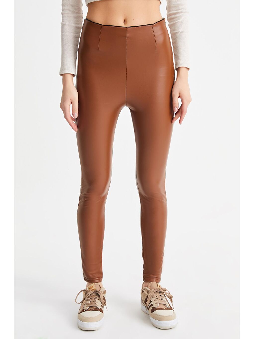 Kahverengi Kadın Taba Yanı Fermuarlı Dar Paça Deri Tayt-1