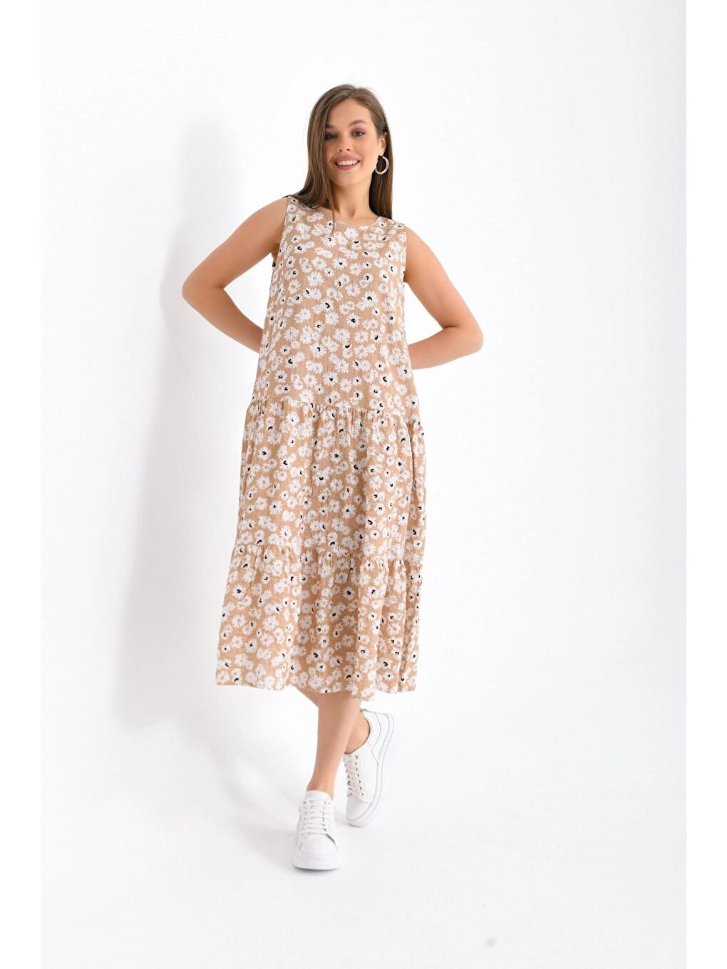 Kadın Bej Rengi Kolsuz Elbise-2