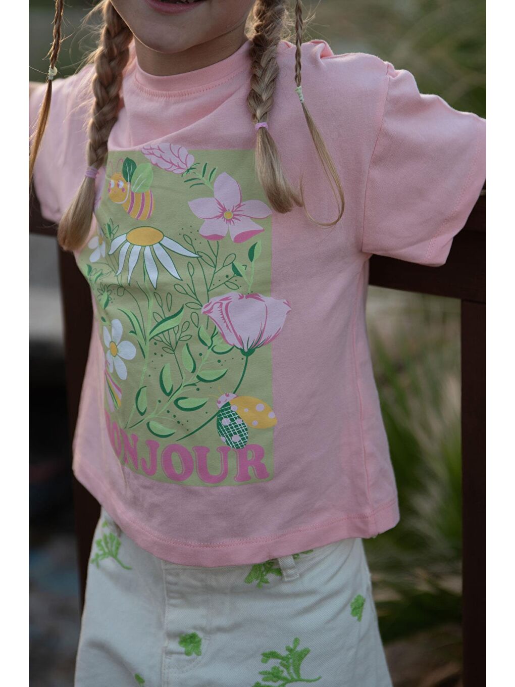 Pembe Kız Çocuk Tişört Crop Doğa Temalı Hayvancık Baskılı Somon (6-12 Yaş)-3