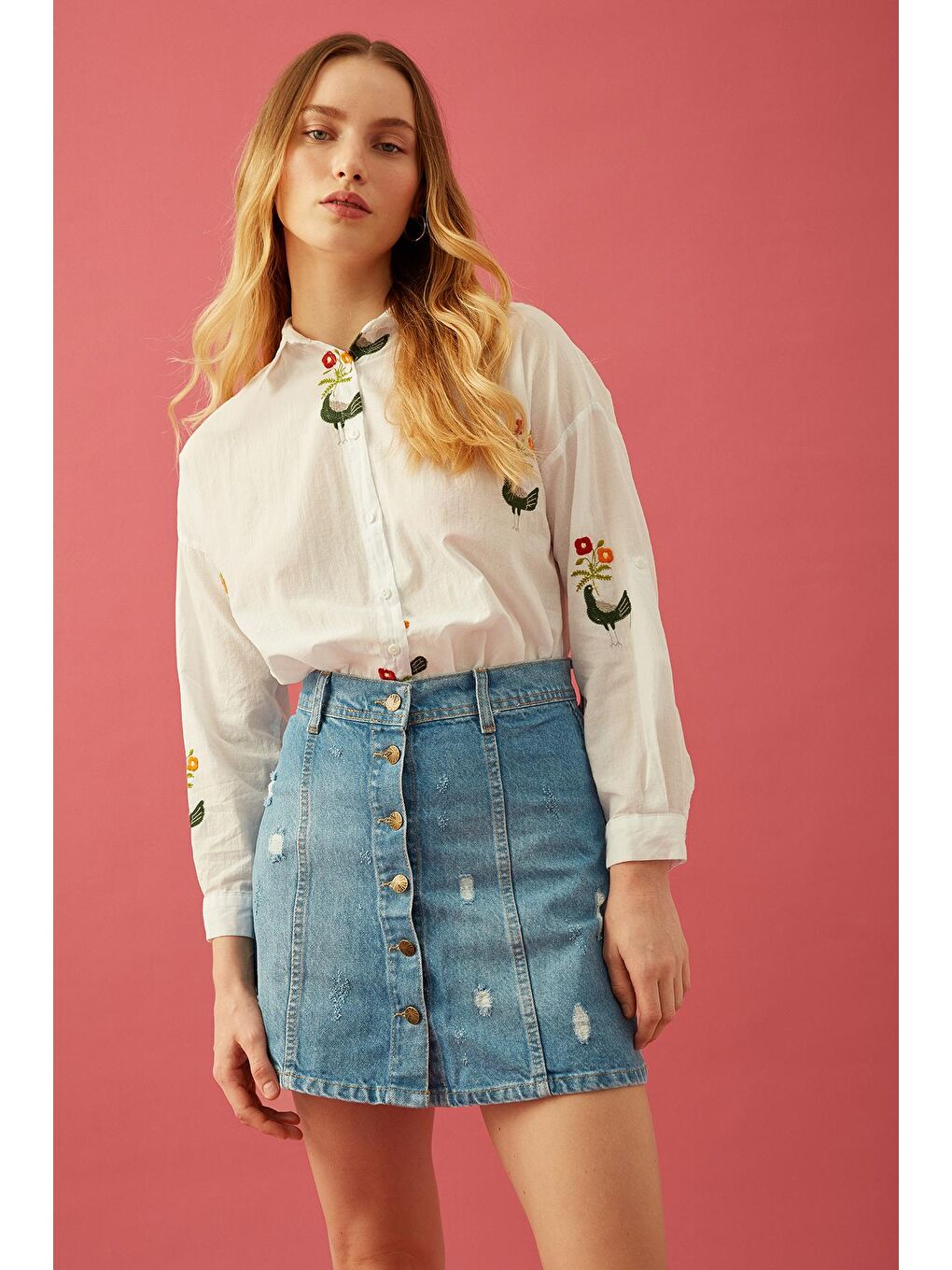 Ekru Çiçek Nakış Detaylı Gömlek-4