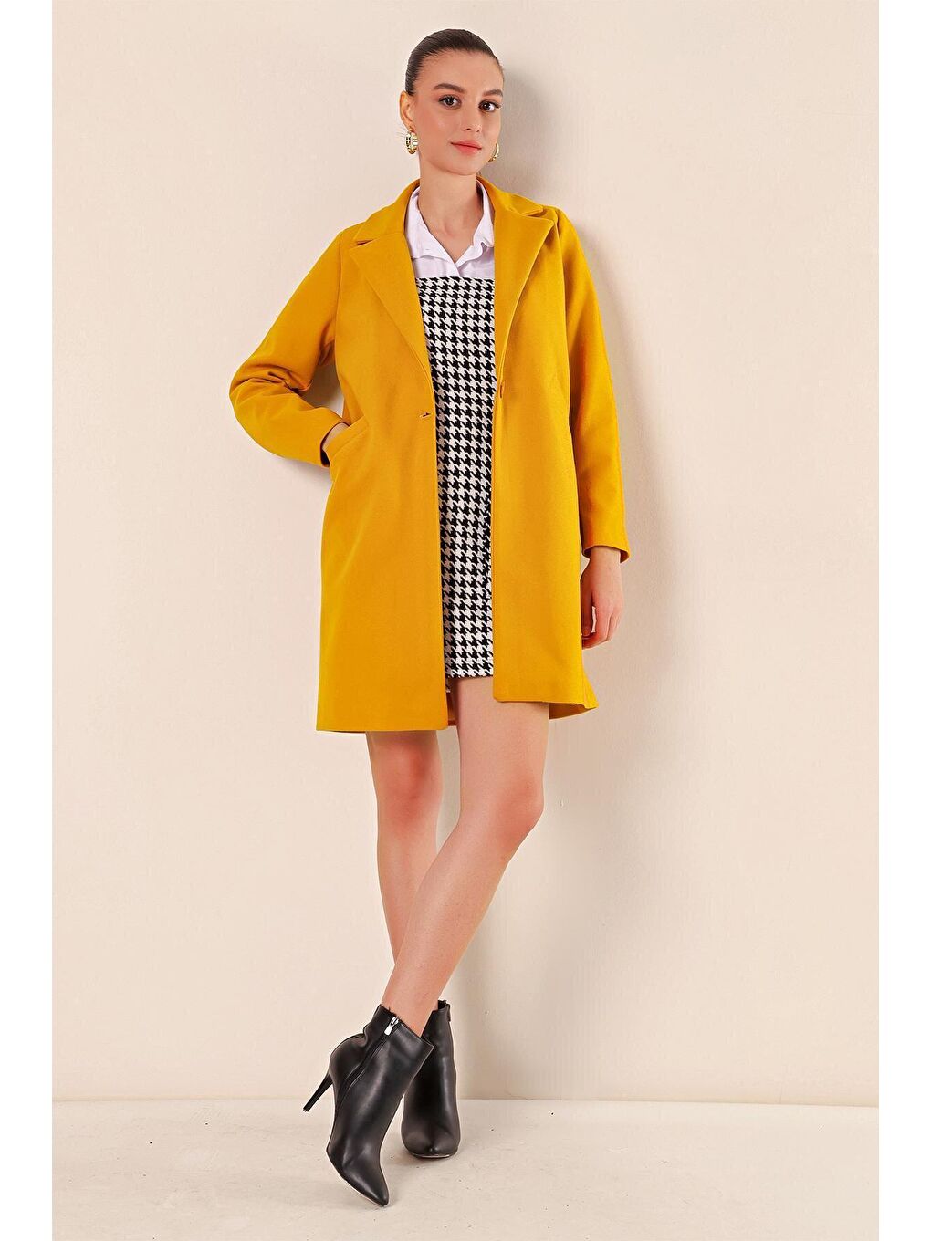 9085 Kaşe Kaban - Sarı-1