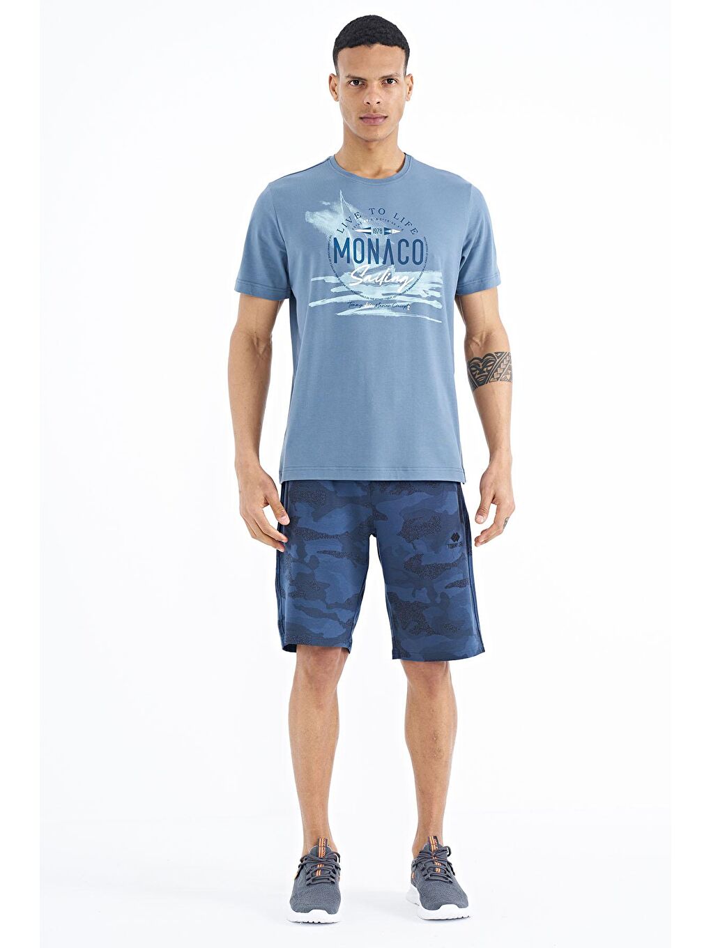 Petrol Baskı Detaylı O Yaka Standart Kalıp Erkek Tişört - 88188-1