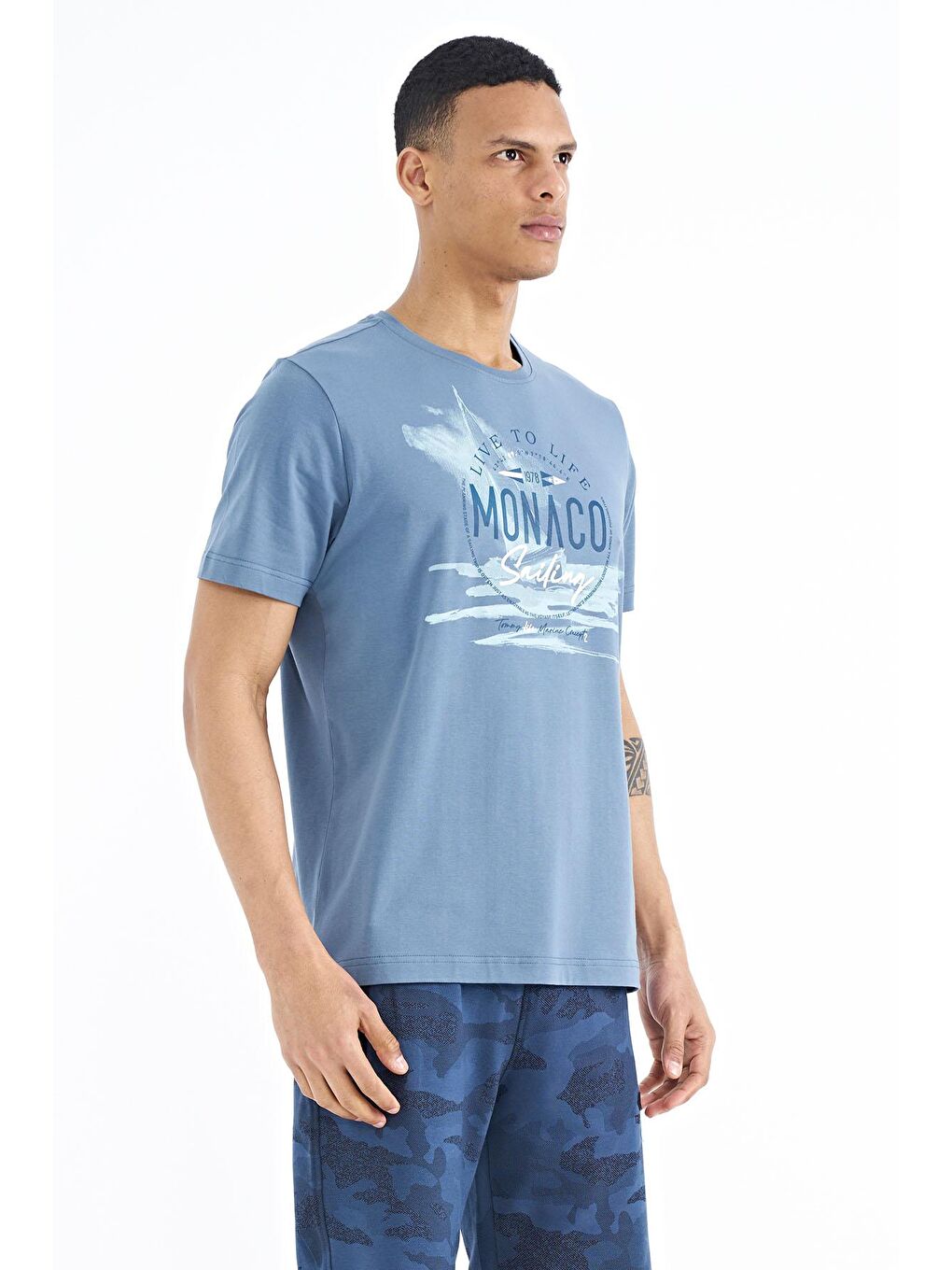 Petrol Baskı Detaylı O Yaka Standart Kalıp Erkek Tişört - 88188-4