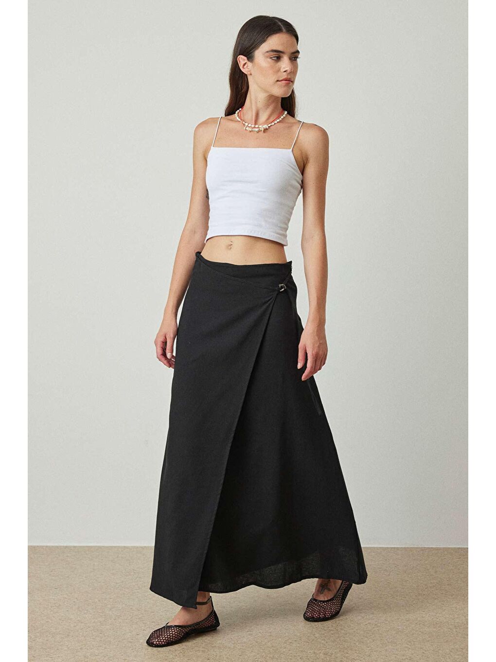 D Toka Aksesuarlı Siyah Etek