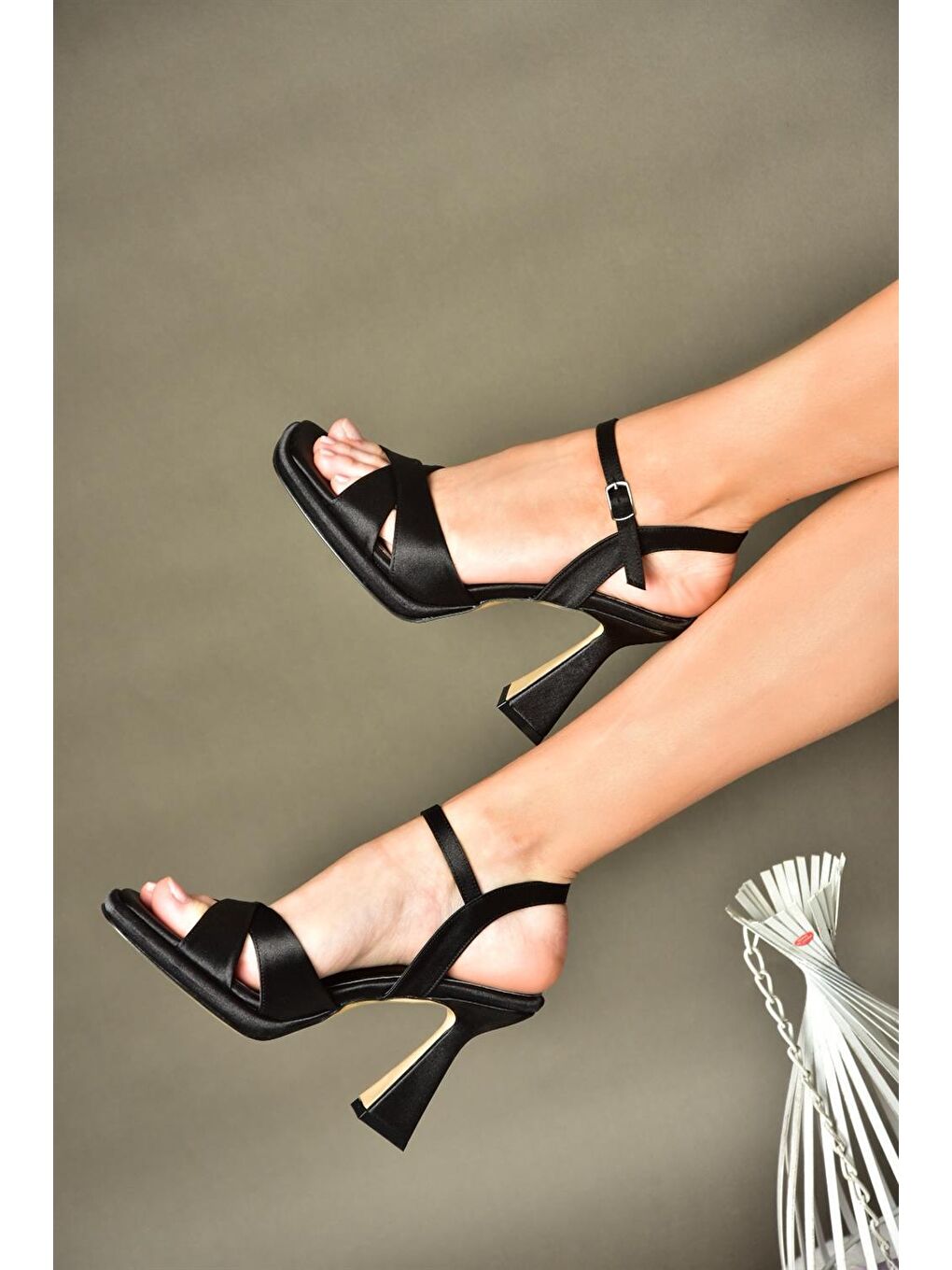 P5690210 Siyah Kadın Topuklu Ayakkabı-1