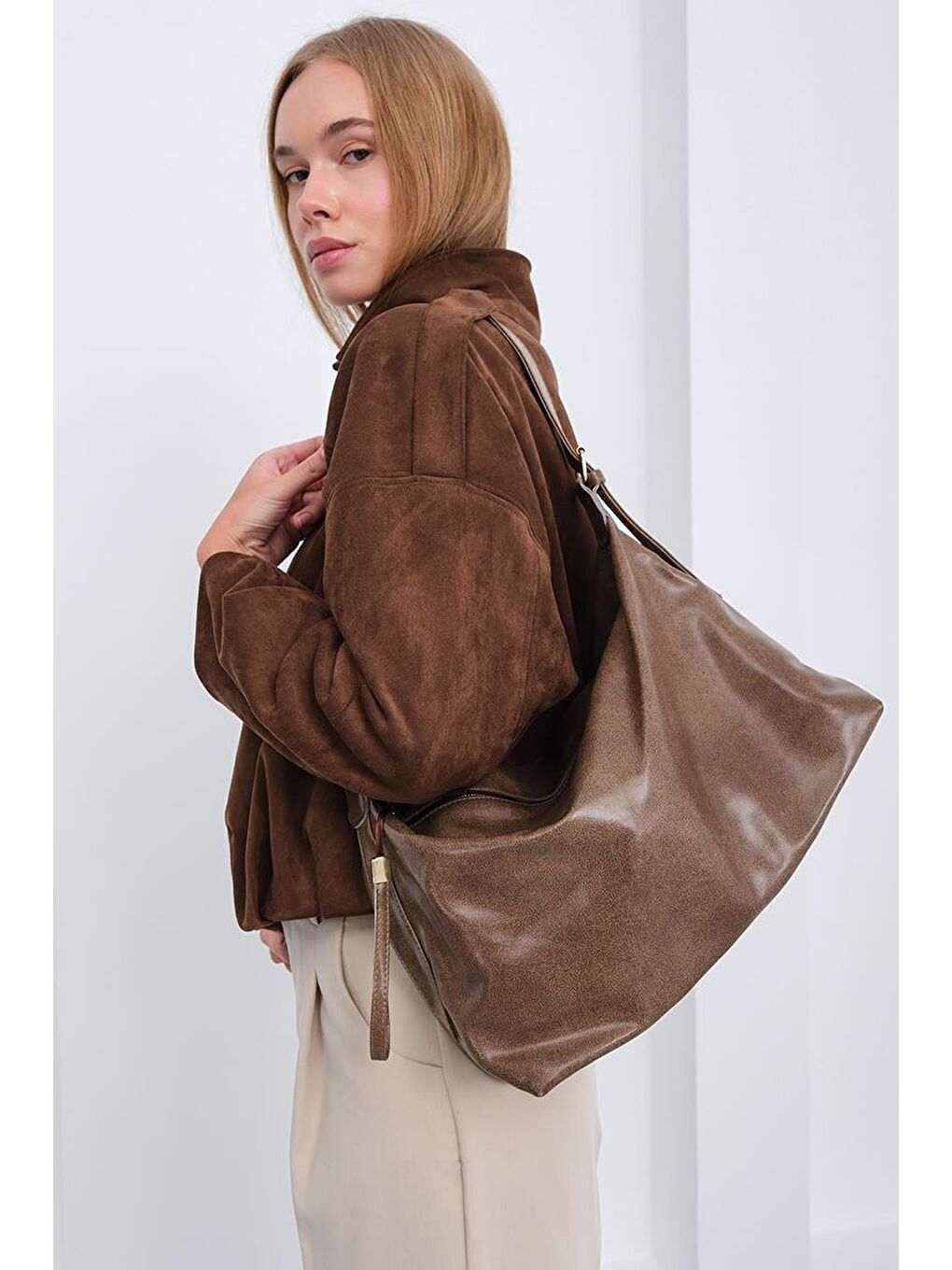 Bej Gabrielle Salaş Omuz Çantası Vizon-2