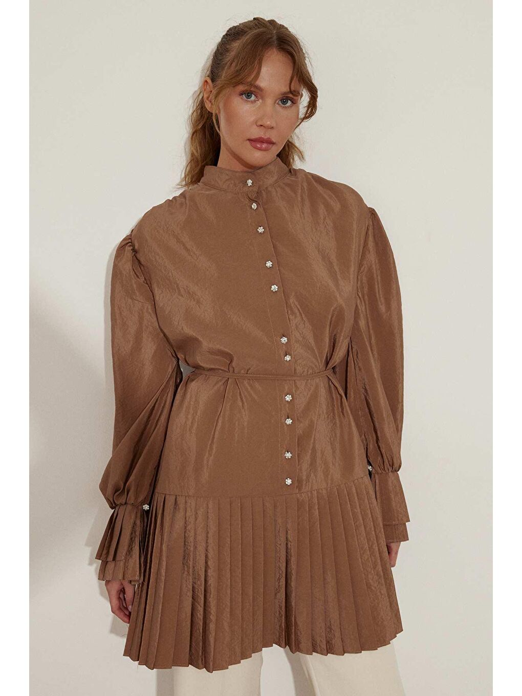 Kahverengi Pilise Detaylı Camel Gömlek-1