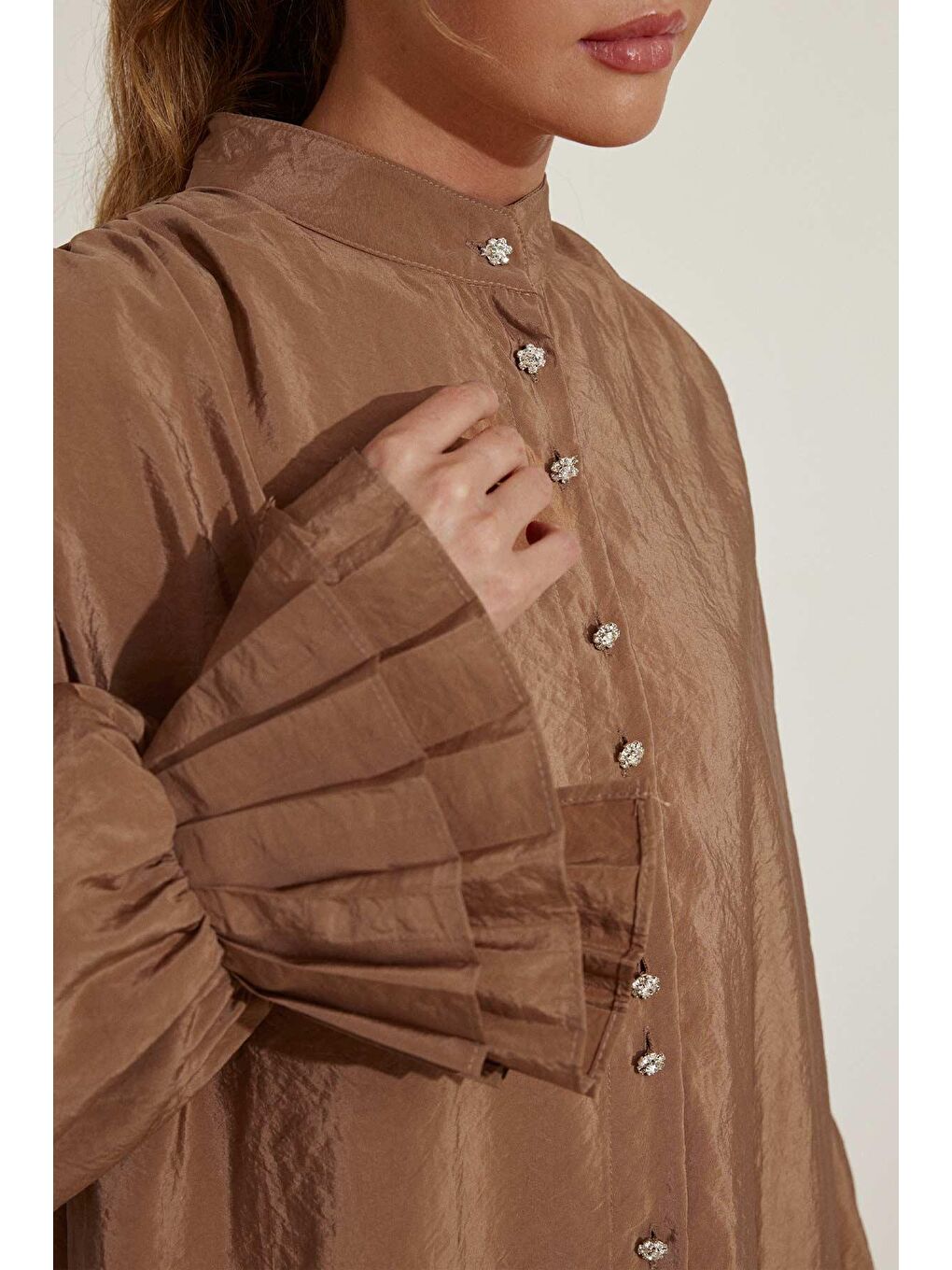 Kahverengi Pilise Detaylı Camel Gömlek-3