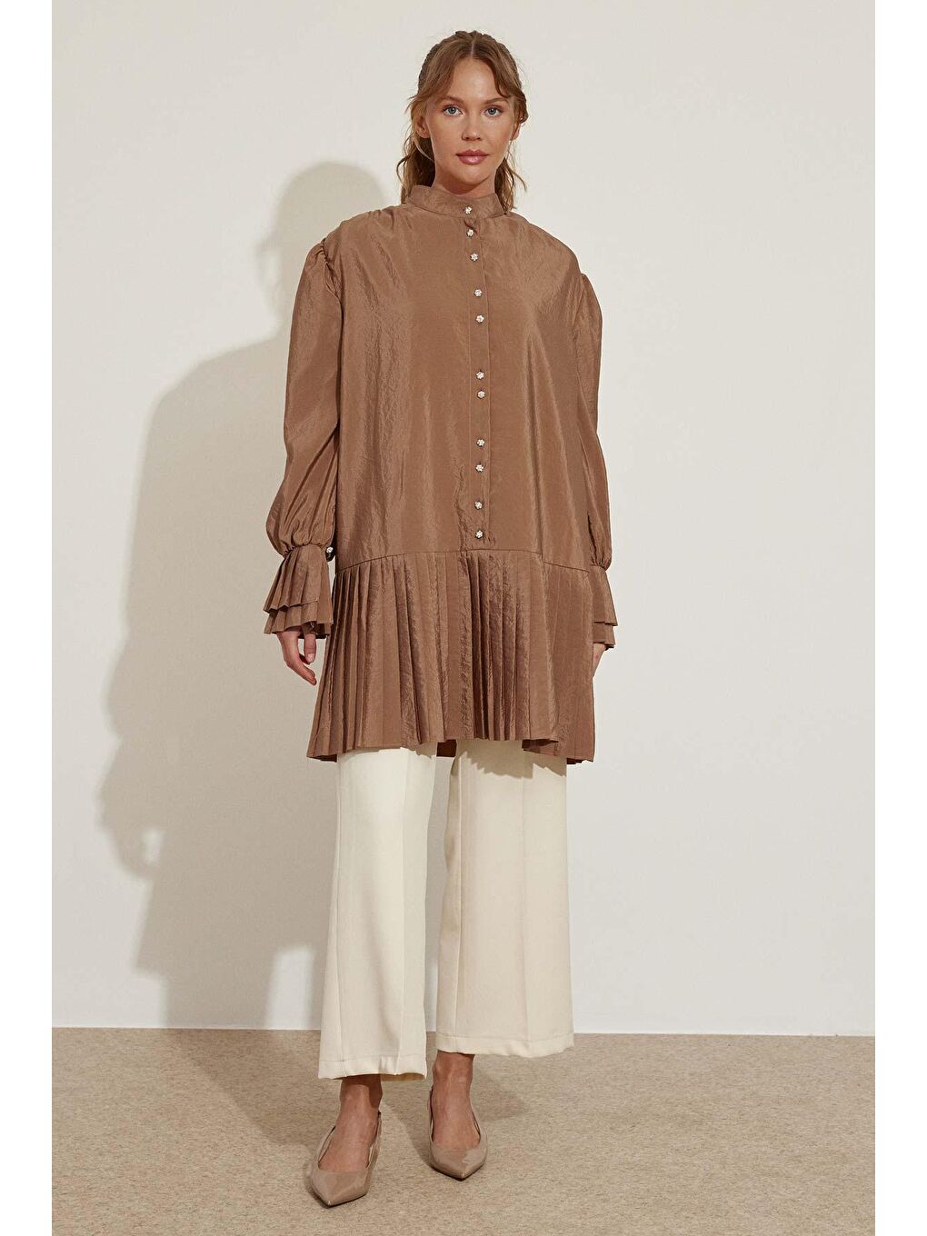 Kahverengi Pilise Detaylı Camel Gömlek-4