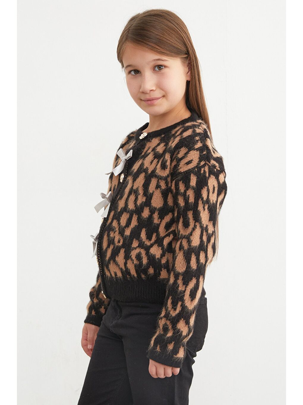 Kahverengi Leopar Desenli Fiyonklu Kız Çocuk Hırka-3