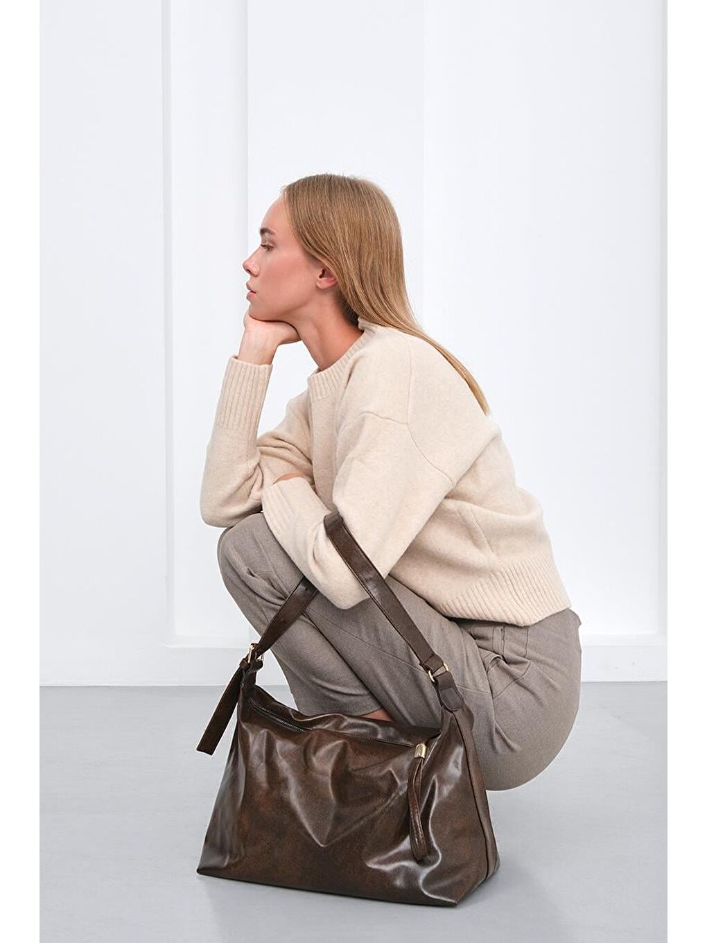 Kahverengi Gabrielle Salaş Omuz Çantası Kahve-3