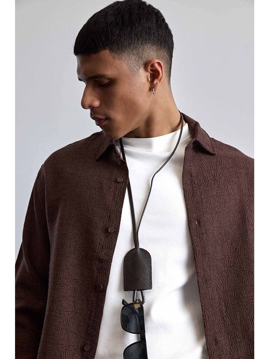 Erkek Oversize Jakarlı Desenli Uzun Kollu Gömlek Kahverengi-3