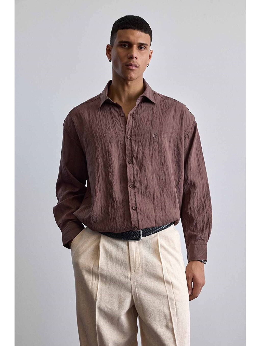 Erkek Relaxed Fit Uzun Kollu Dokulu Gömlek Kahverengi-2