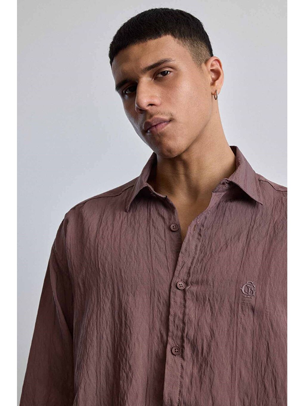 Erkek Relaxed Fit Uzun Kollu Dokulu Gömlek Kahverengi-3