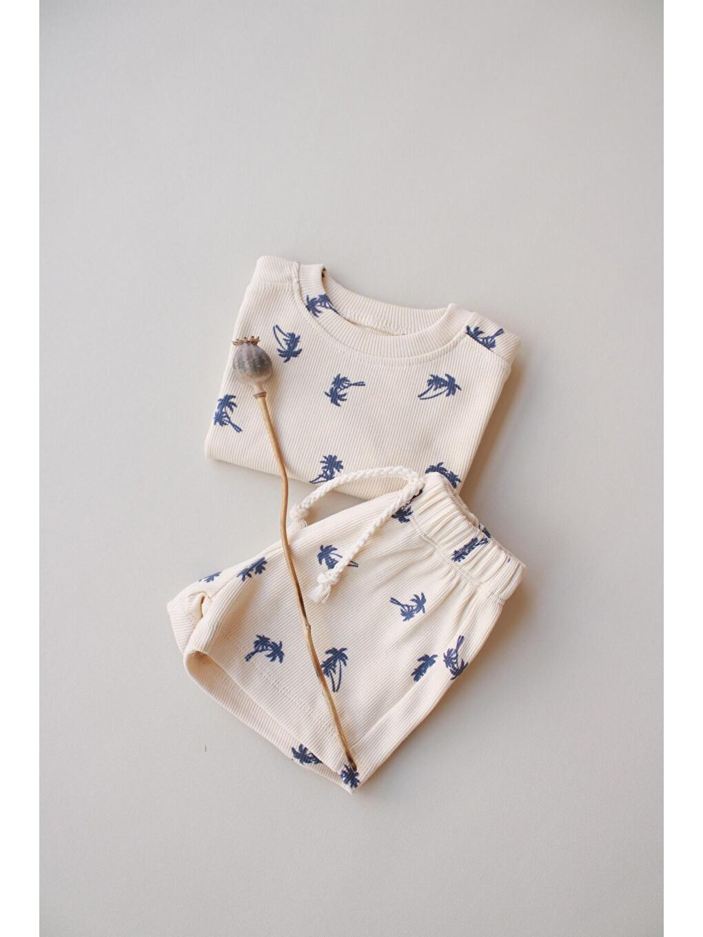 Ekru Palmiye Desen Kaşkorse Şortlu Takım-6