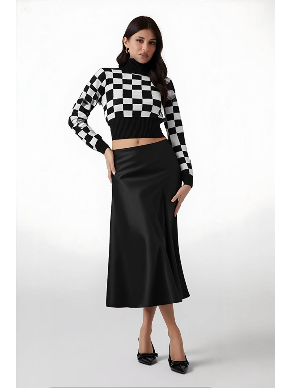 Kadın Düz Siyah Saten Yüzeyli Midi Boy Etek HZL23S-BD1101471