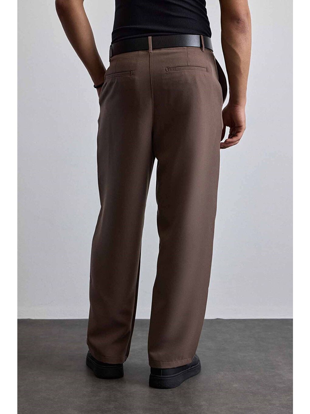 Erkek Smart Casual Bol Paça Relaxed Fit Pantolon Kahverengi-4