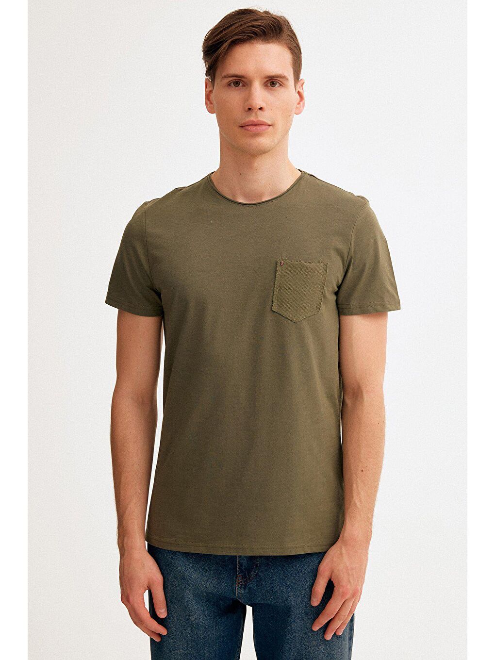 Haki Bisiklet Yaka Cep Detaylı Tişört-2