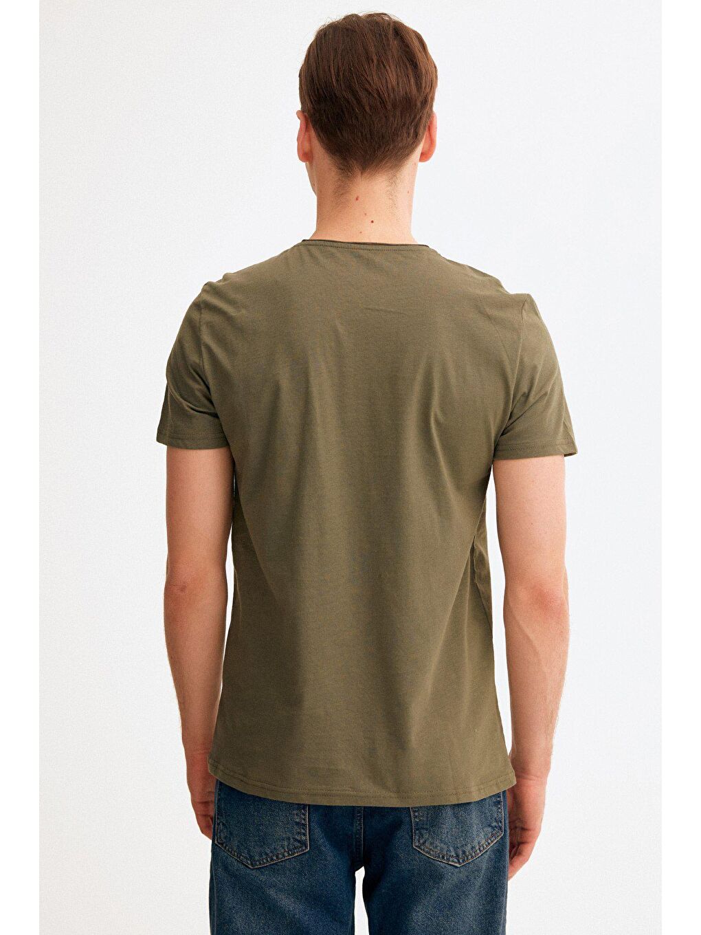 Haki Bisiklet Yaka Cep Detaylı Tişört-3